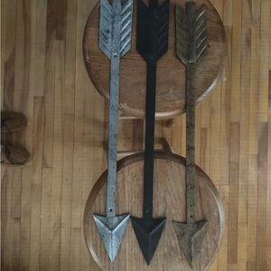 Rustic Metal Arrow Wall Decor Set - Black, Silver, Brown